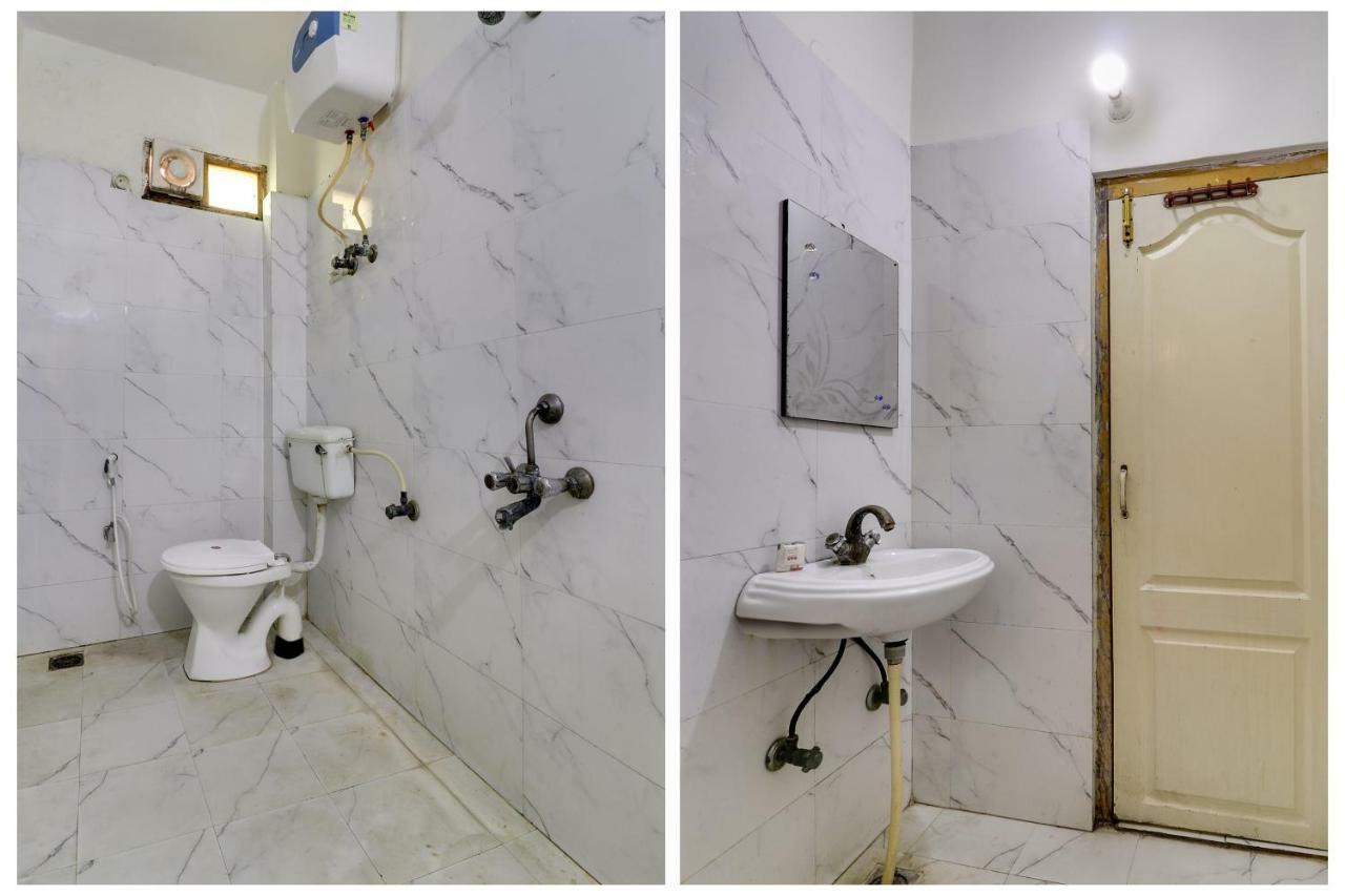 Oyo 45398 Kunal Hotel Etawah Room photo