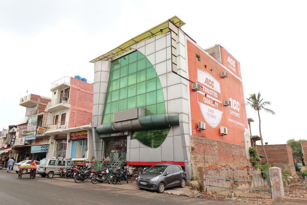 Oyo 45398 Kunal Hotel Etawah Exterior photo